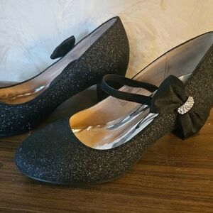 Badgley Mischka Girl's Kylie Viv Block Heel Pumps Sparkly